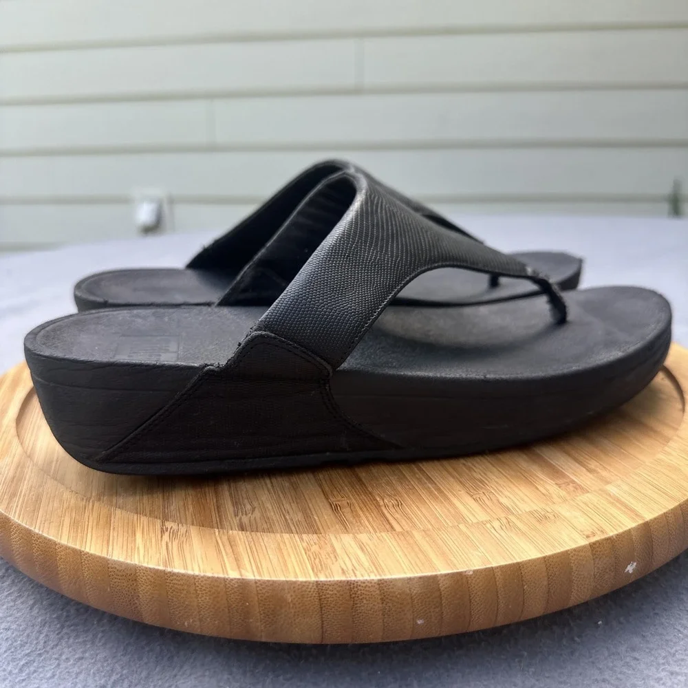 FitFlop Lulu Flip Flops Comfort Sandal Shoes Womens 10 Black Leather Wedge